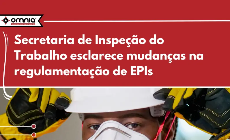 Mulher com EPIs como capacete, mascara e luvas.